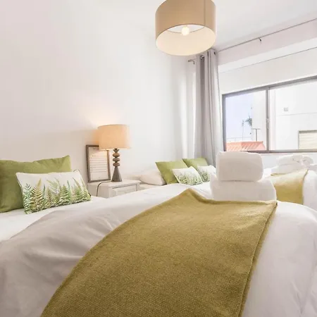 Stories 3 Bedroom Apt Alvor