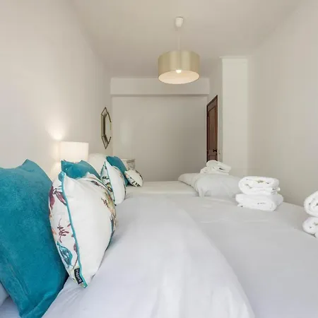 Stories 3 Bedroom Apt Alvor