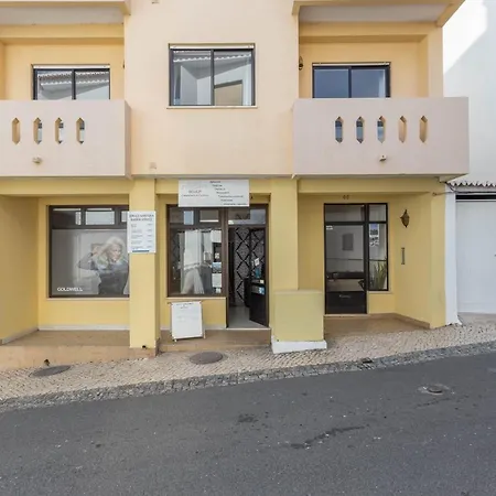 Stories 3 Bedroom Apt Apartamento *